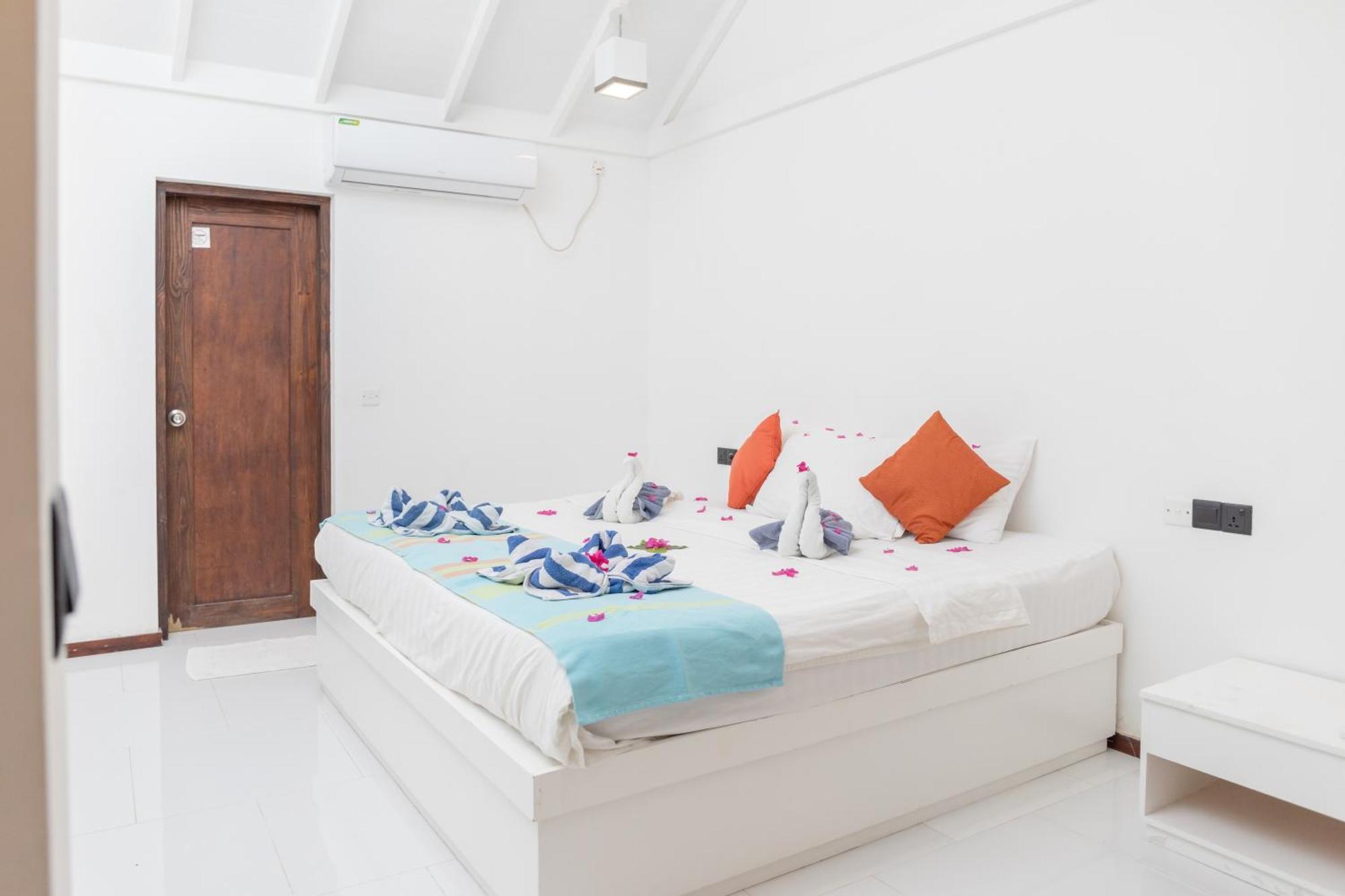 Brickwood Ganduvaru Private Villas Rasdhoo Ngoại thất bức ảnh