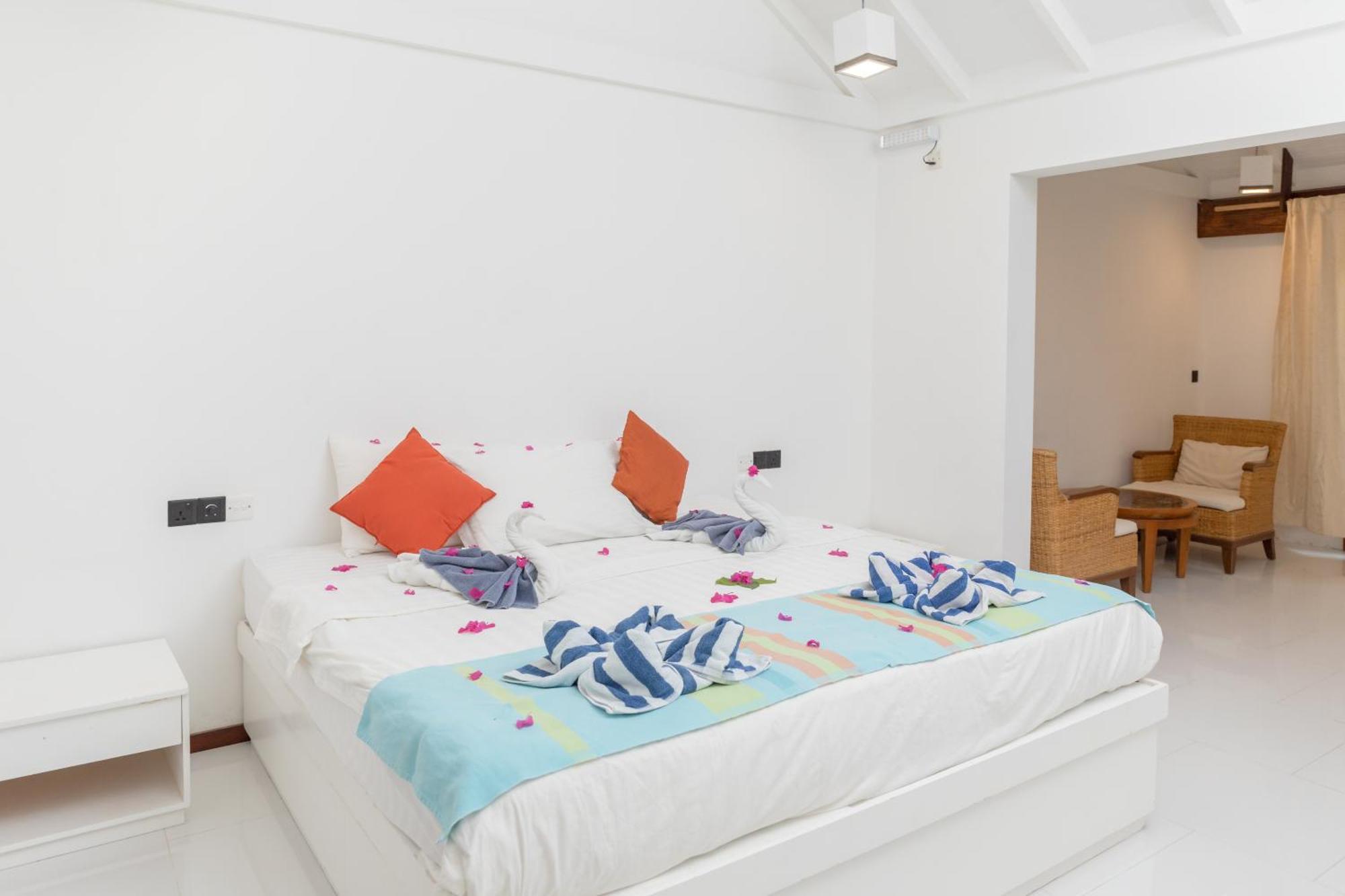 Brickwood Ganduvaru Private Villas Rasdhoo Ngoại thất bức ảnh