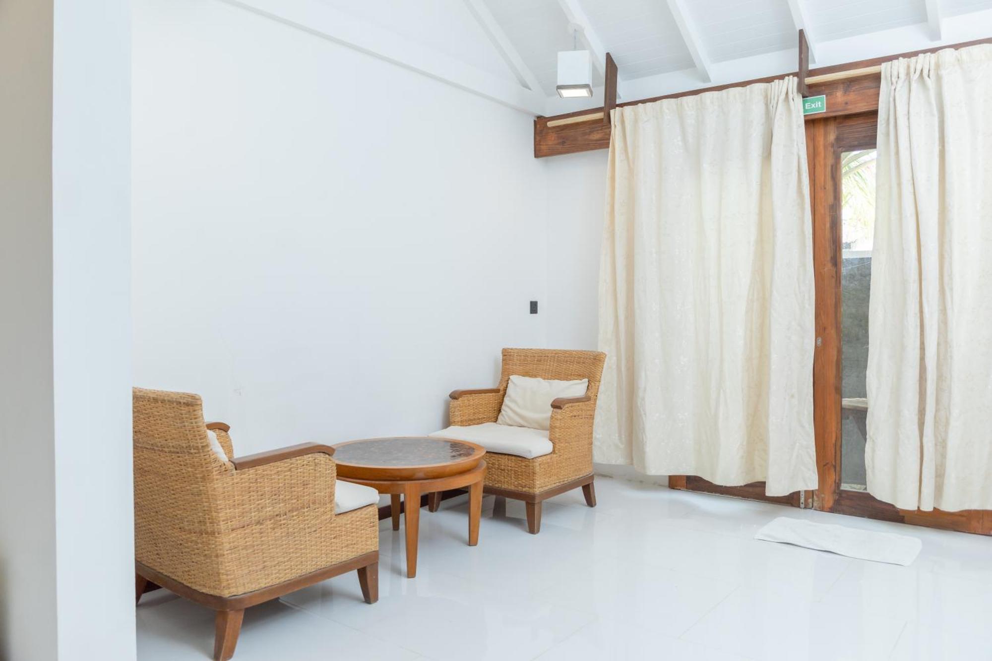Brickwood Ganduvaru Private Villas Rasdhoo Ngoại thất bức ảnh