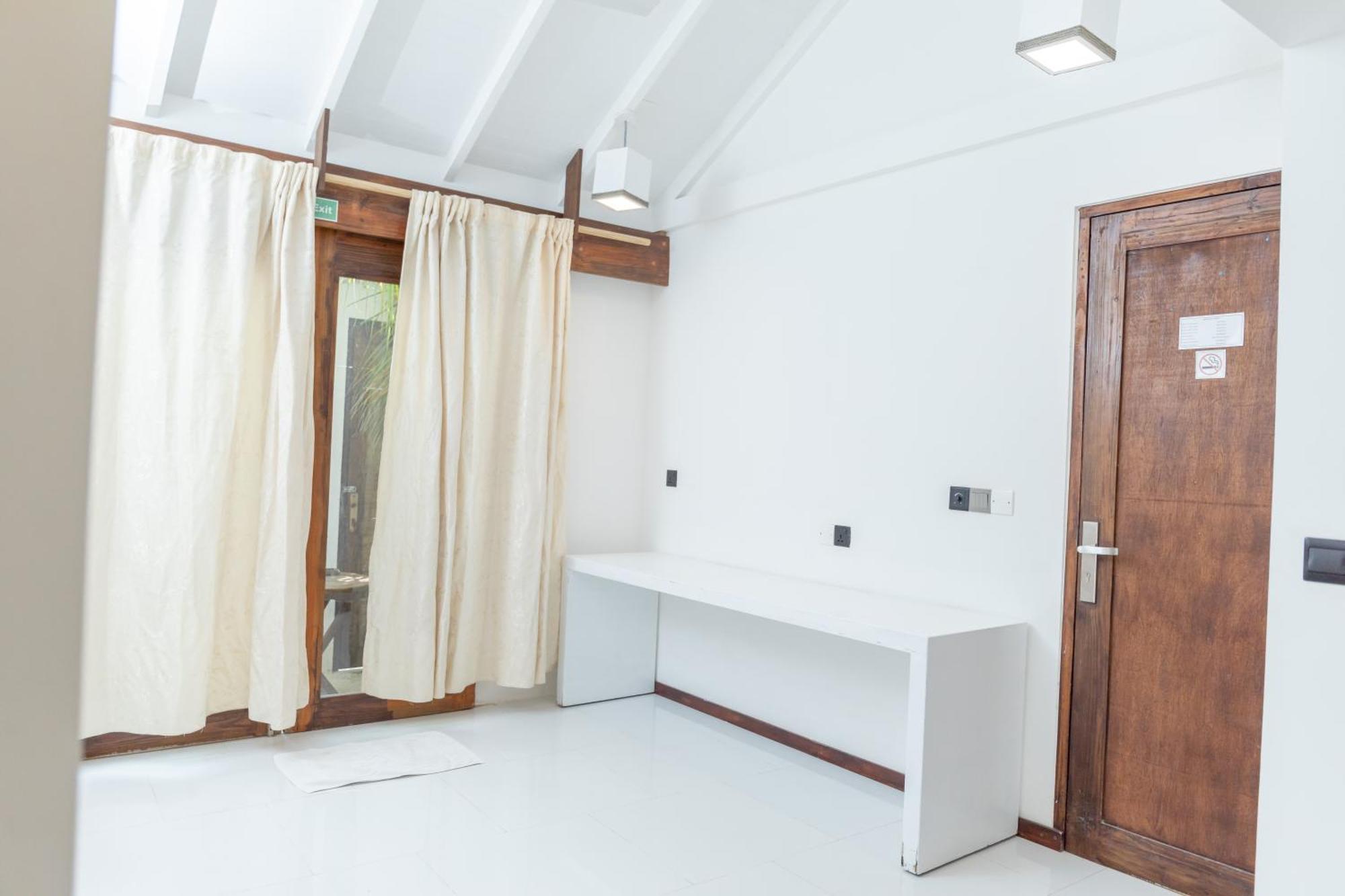 Brickwood Ganduvaru Private Villas Rasdhoo Ngoại thất bức ảnh