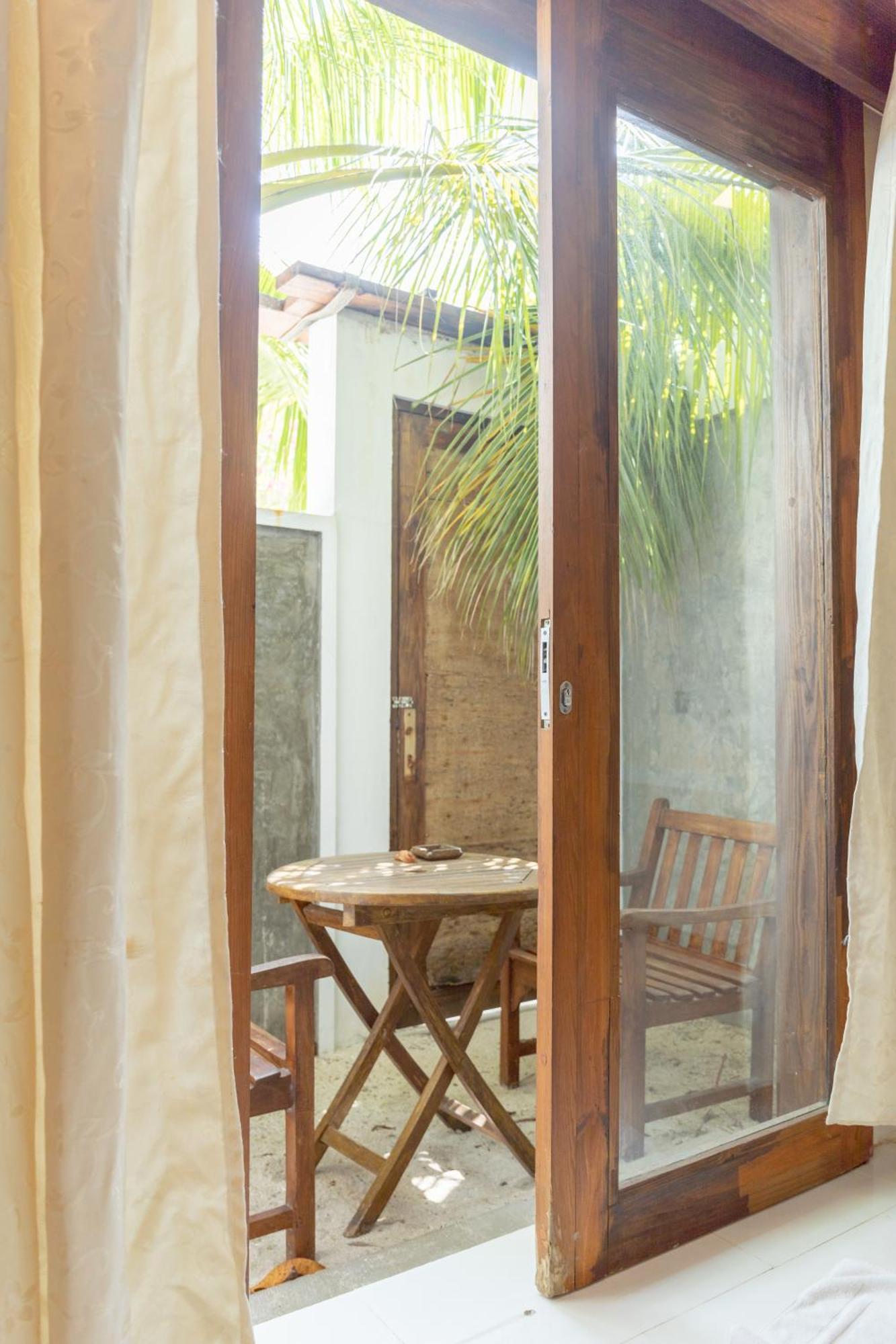 Brickwood Ganduvaru Private Villas Rasdhoo Ngoại thất bức ảnh