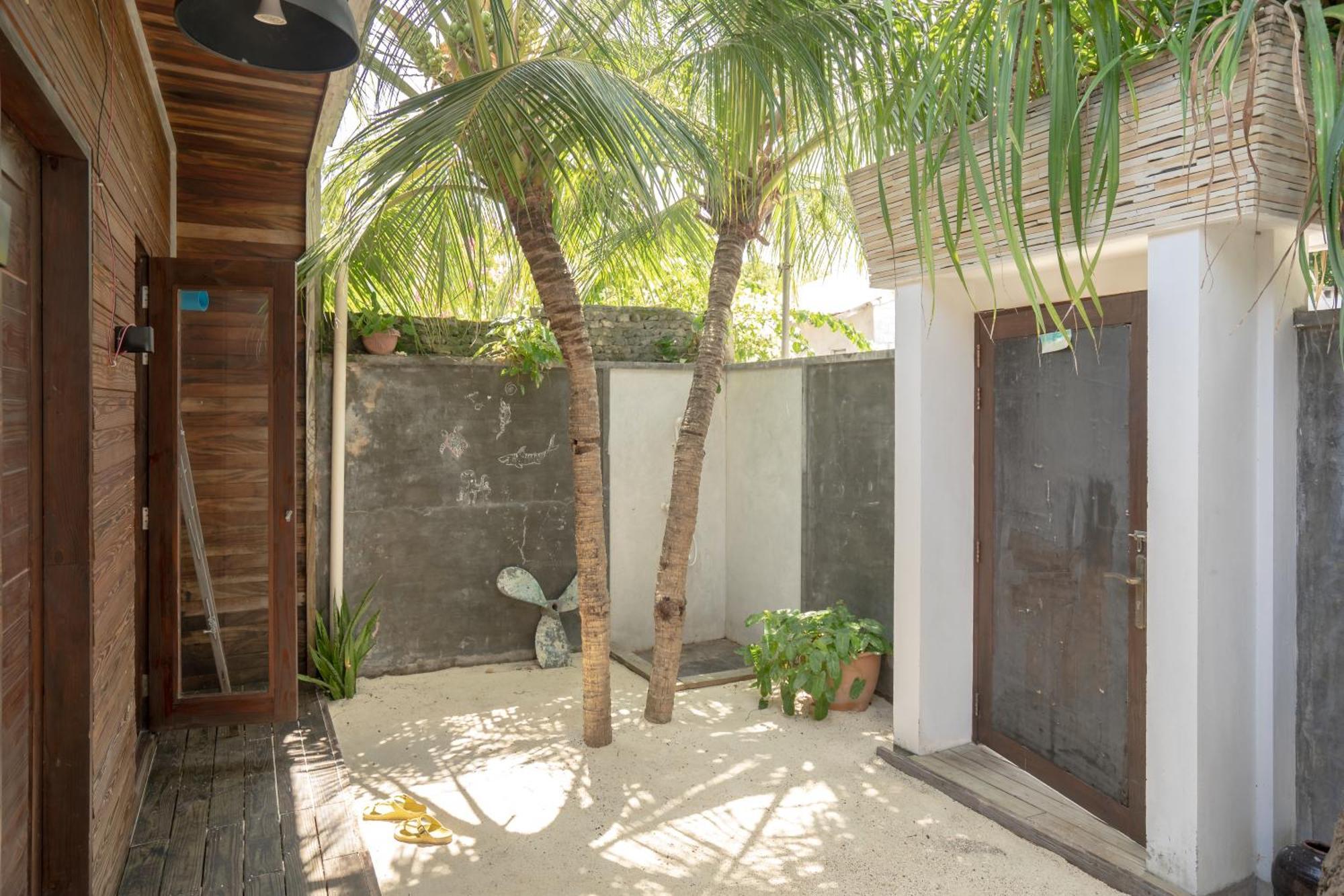 Brickwood Ganduvaru Private Villas Rasdhoo Ngoại thất bức ảnh